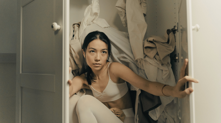 11 Coisas que Você Deve Eliminar Imediatamente do Guarda-Roupa