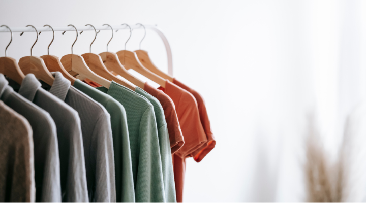 Como Organizar o Guarda-roupa de Maneira Eficiente?